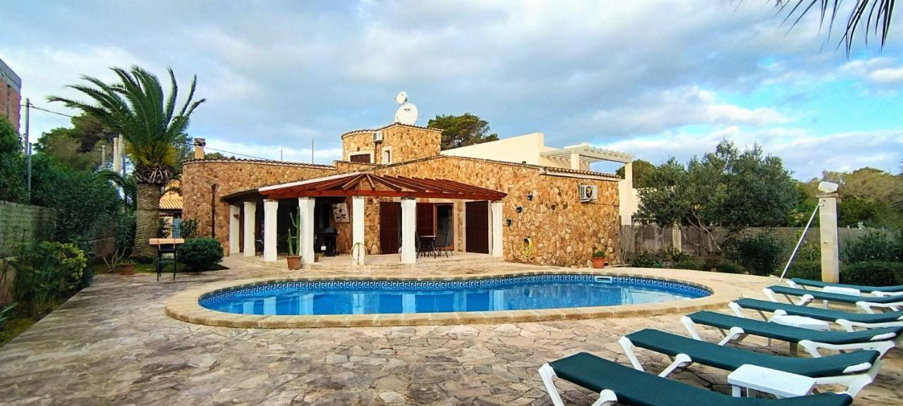 Villa Sanchez In Strandnahe Mit Pool, Jacuzzi, Klima, Wifi, Gas Bbq Santanyí Exteriör bild